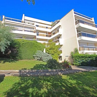 Appartement 1 pièces 790 €