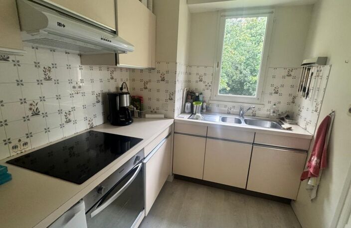 Appartement À Vendre — photo 2