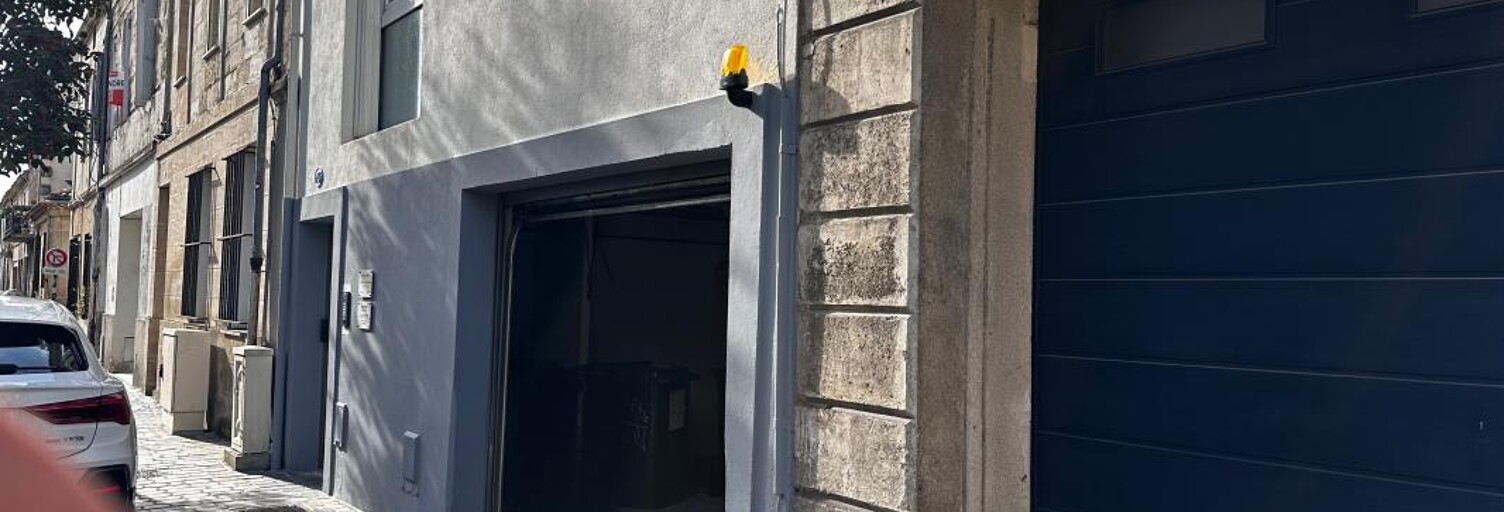 Garage   m² à louer à Bordeaux (33800)
