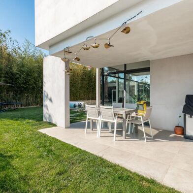 Maison 6 pièces 1979 €