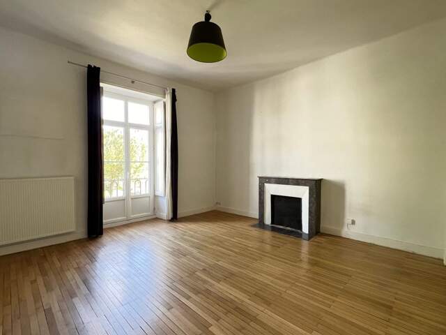 Appartement À Louer — photo du bien