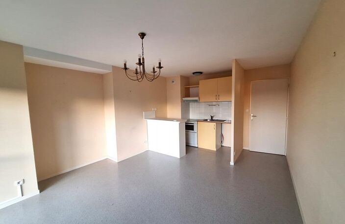 Appartement avec terrasse et vue mer lointaine — photo 3