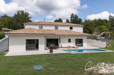 Maison 10 pièces 749000 €