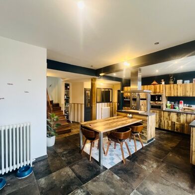 Maison 6 pièces 299500 €