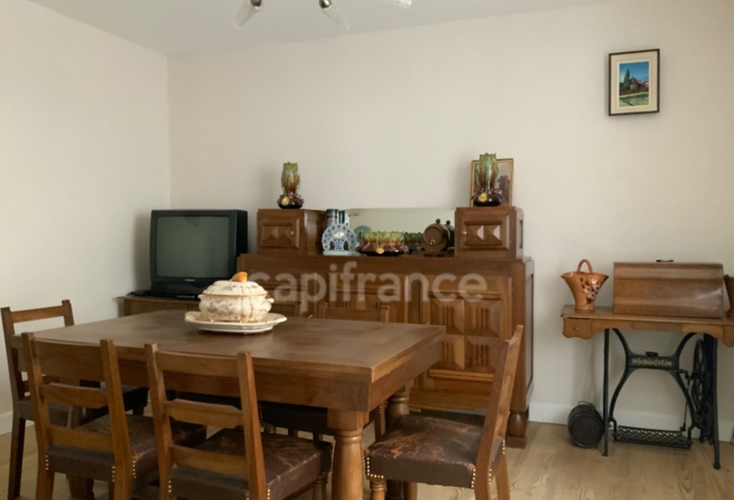 A CERVIERES (42). Maison de village de 65 M2 avec son garage attenant — photo 1