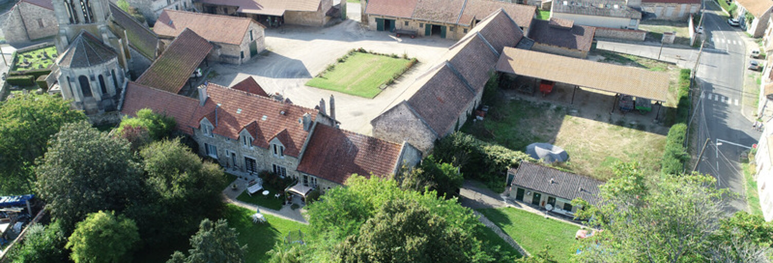 Maison 12 Pièces 276 m² à vendre à Saponay (02130)