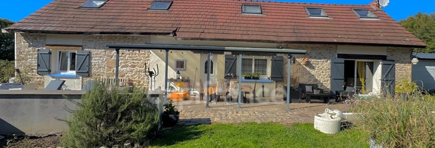 Maison 5 Pièces 150 m² à vendre à Saint-Vallier (71230)