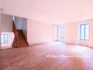 Ensemble Immobilier d'Exception : Commerce et Locatif au Cœur d'une Cité de Caractère (220 m²) — photo 4