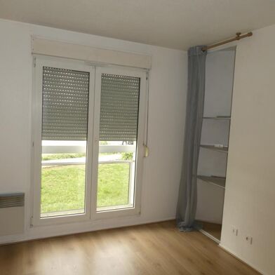 Appartement 3 pièces 730 €