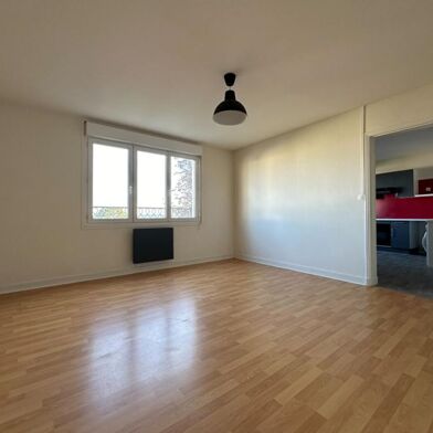 Appartement 3 pièces 765 €