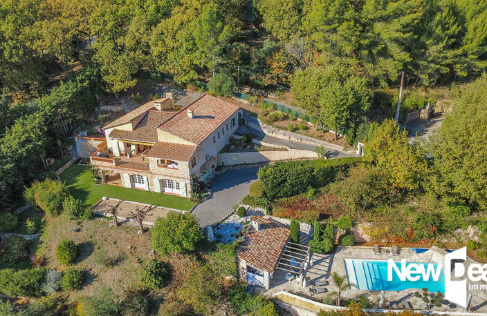 FAYENCE - Très belle propriété d'environ 225 m² avec vue exceptionnelle — photo 2