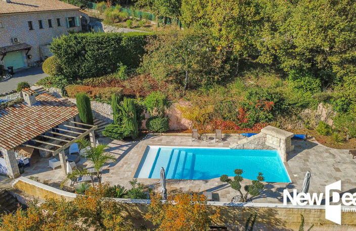FAYENCE - Très belle propriété d'environ 225 m² avec vue exceptionnelle — photo 3