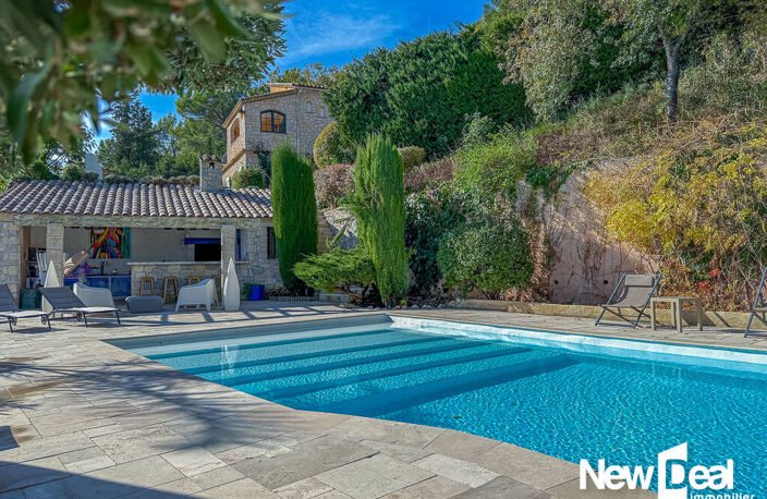 FAYENCE - Très belle propriété d'environ 225 m² avec vue exceptionnelle — photo 4