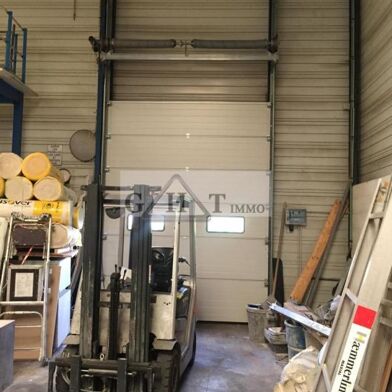 Local industriel  1650000 €