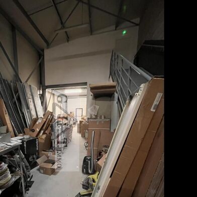 Local industriel  1750 €