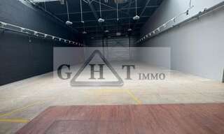 Local industriel  475 m² à vendre à Vaux-le-Pénil (77000)