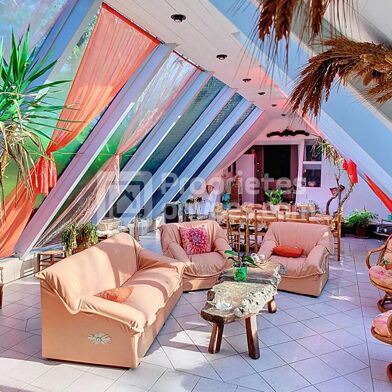 Maison 10 pièces 725200 €