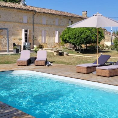 Maison 10 pièces 897000 €