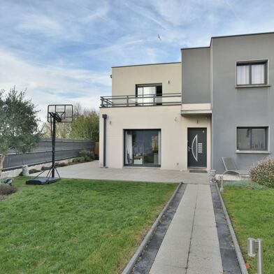 Maison 6 pièces 332800 €