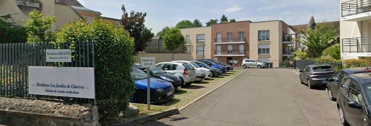 Garage   m² à louer à Chartres (28000)