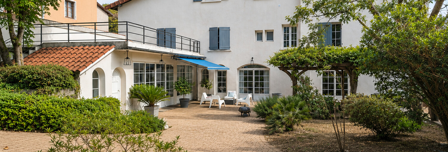 Maison 9 Pièces 310 m² à vendre à Collonges-au-Mont-d'Or (69660)