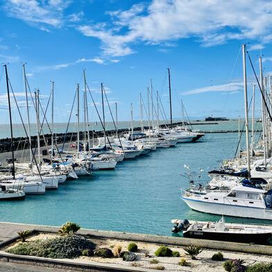 Appartement 3 pièces 327600 €