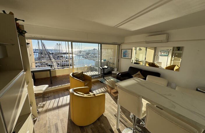 ACHAT CAP D'AGDE SECTEUR VIEUX PORT SUPERBE T3 VUE MER ET PO — photo 3
