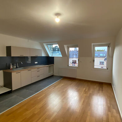 Appartement 2 pièces 740 €