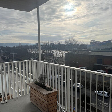 Appartement 4 pièces 1022 €