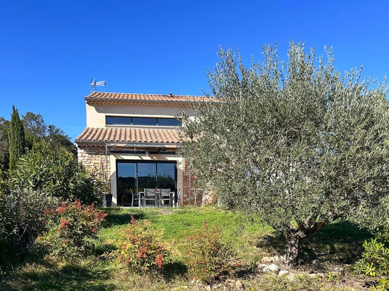 A vendre, Ensemble immobilier proposant 3 gîtes entièrement équipés, prêts à poursuivre une activité locative très rentable. — photo 1
