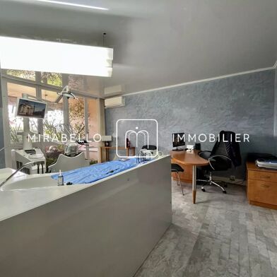 Commerce 1 pièces 220000 €