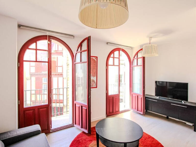 SAINT-JEAN-DE-LUZ - PROXIMITE DIRECT PLAGE ET PLACE LOUIS XIV - BEL APPARTEMENT - T3 — photo 1