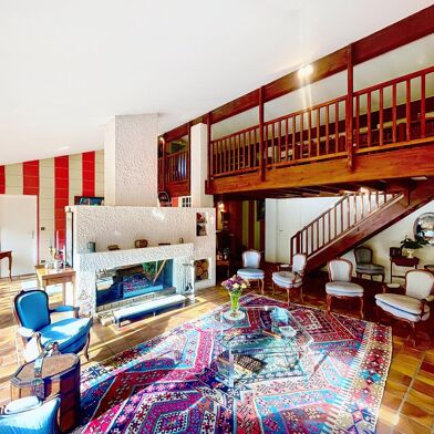 Maison 7 pièces 729000 €