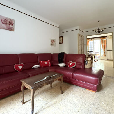 Appartement 3 pièces 850 €