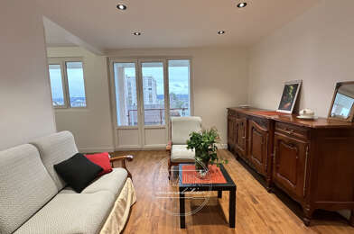 Appartement 4 pièces 700 €