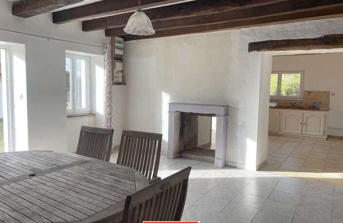 Vente maison 5 pièces 100 m² Saint-Maurice-le-Girard (85390) — photo 4