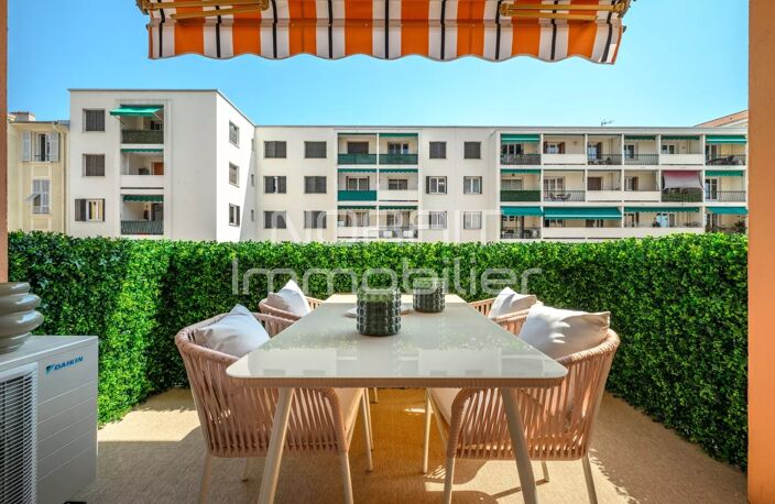 NICE - QUARTIER PORT - 2 PIECES - 36m2 — photo 2