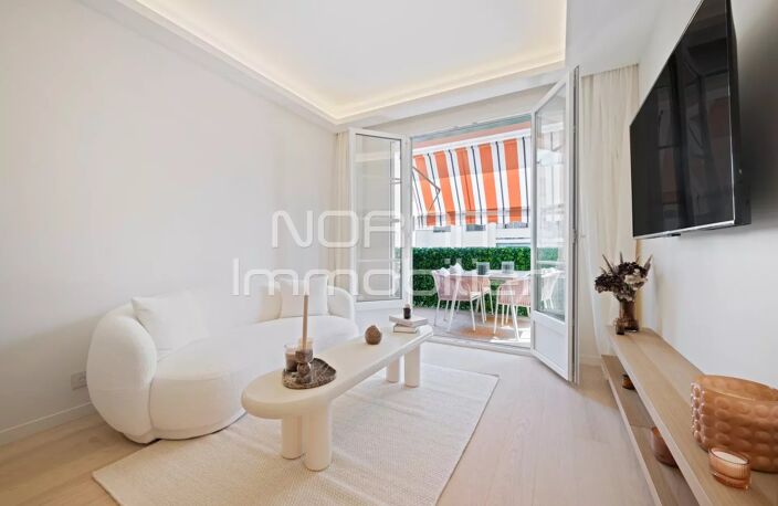 NICE - QUARTIER PORT - 2 PIECES - 36m2 — photo 4