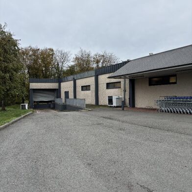 Immeuble  738500 €