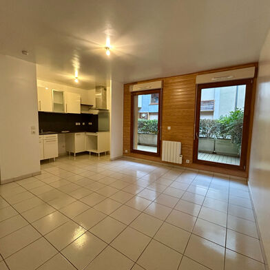 Appartement 2 pièces 829 €