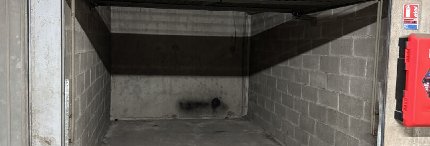 Garage  13 m² à vendre à Aubagne (13400)