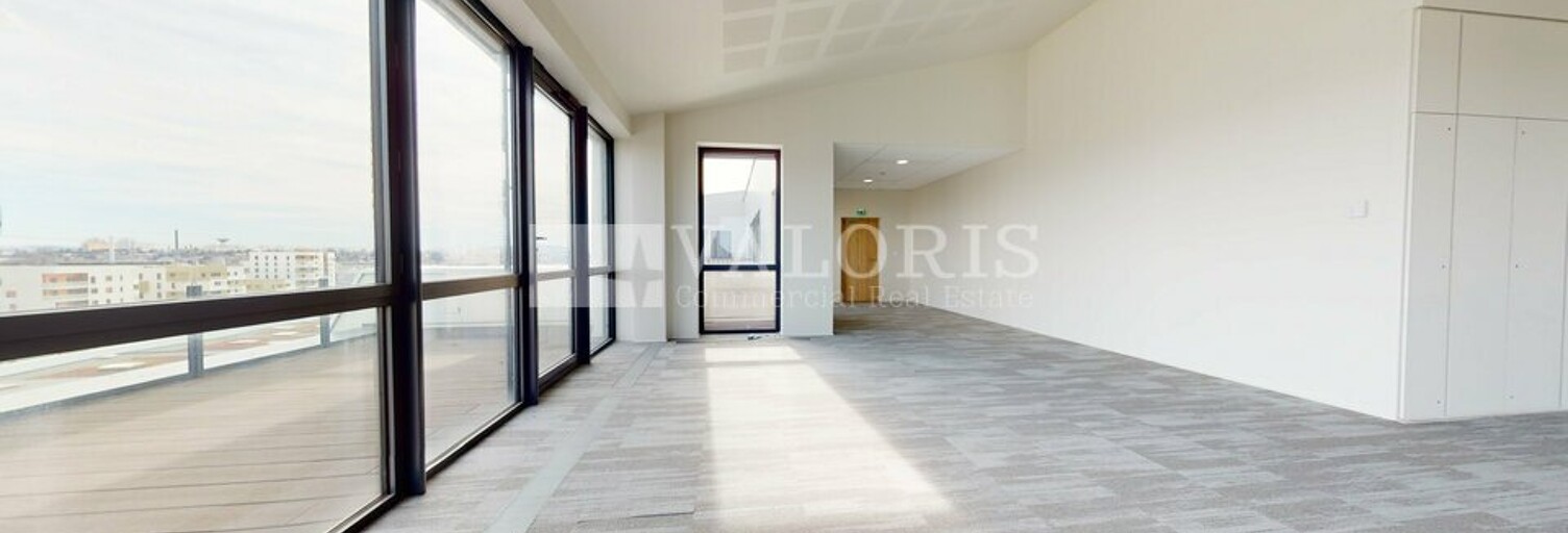 Bureau  229 m² à louer à Vénissieux (69200)