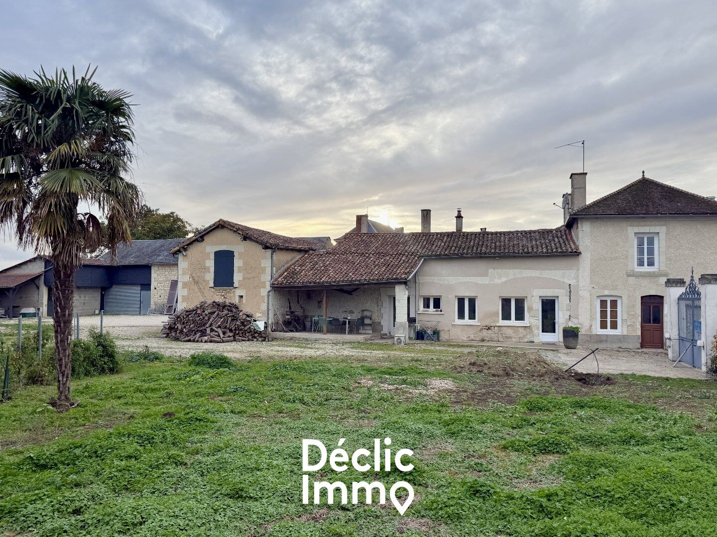 Villa / Maison  T6 à vendre Chabournay 86380