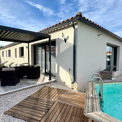 Maison 6 pièces 399000 €