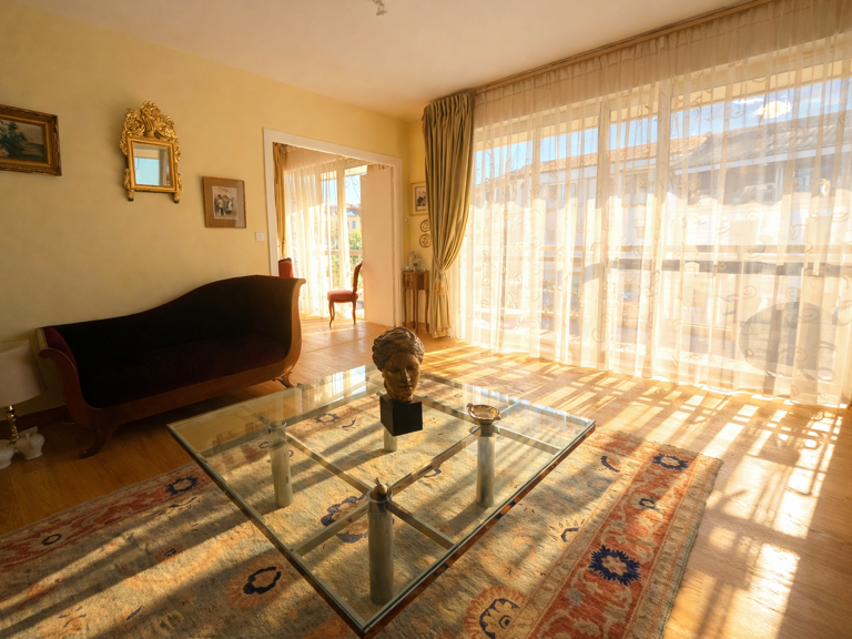 À vendre   Superbe appartement 7 pièces de 160 m2   Haut de l’Avenue Victor Hugo — photo 1