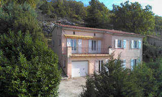 Maison 5 Pièces 130 m² à vendre à Saint-Vallier-de-Thiey (06460)