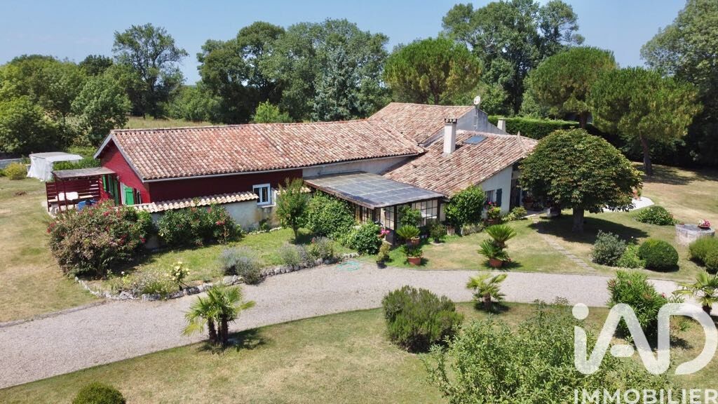 Barbaste - 230m² - 8p. - 5ch.