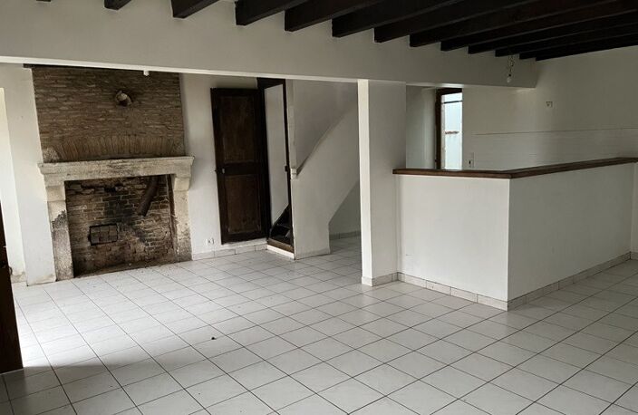Vente maison 4 pièces 87 m² Saint-Priest-la-Marche (18370) — photo 2
