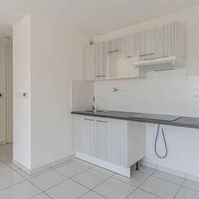 Appartement 3 pièces 254880 €