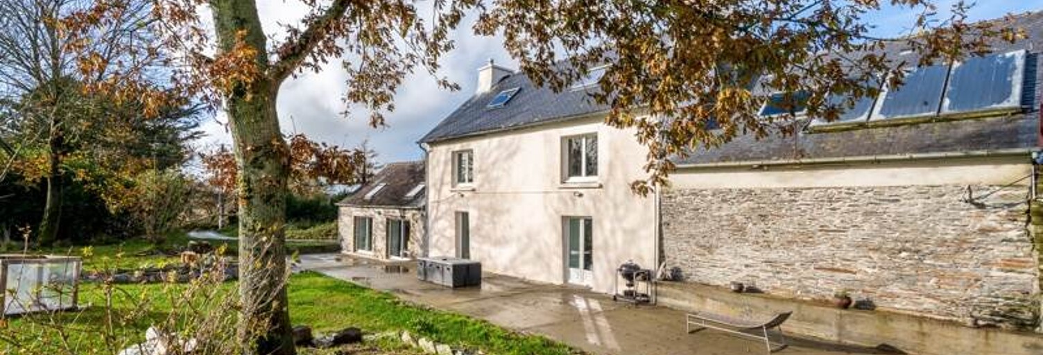 Maison 8 Pièces 185 m² à vendre à Ploudiry (29800)